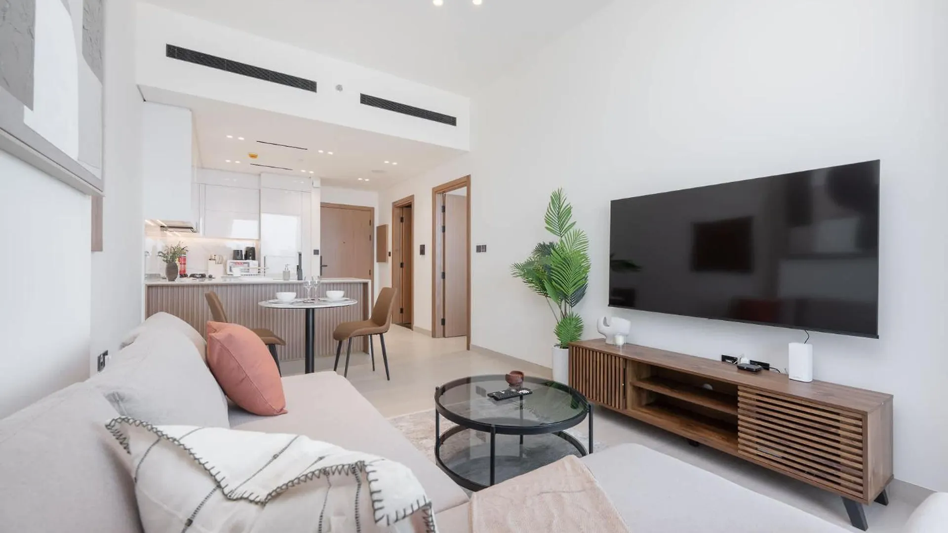 Mesmerizing 1 Bedroom In Binghatti Onyx With Skyline Views Dubai