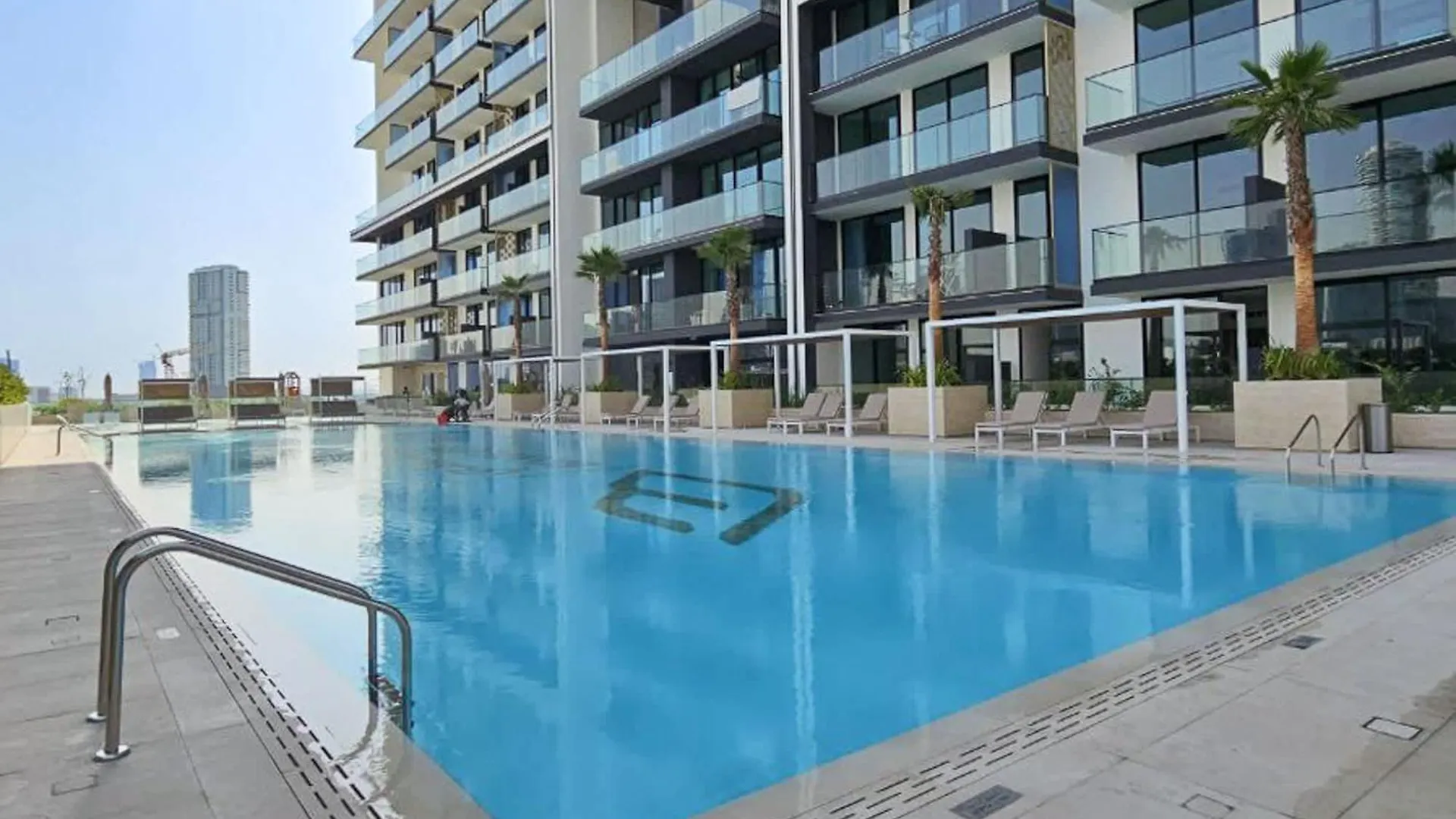 Mesmerizing 1 Bedroom In Binghatti Onyx With Skyline Views Dubaj Apartmán